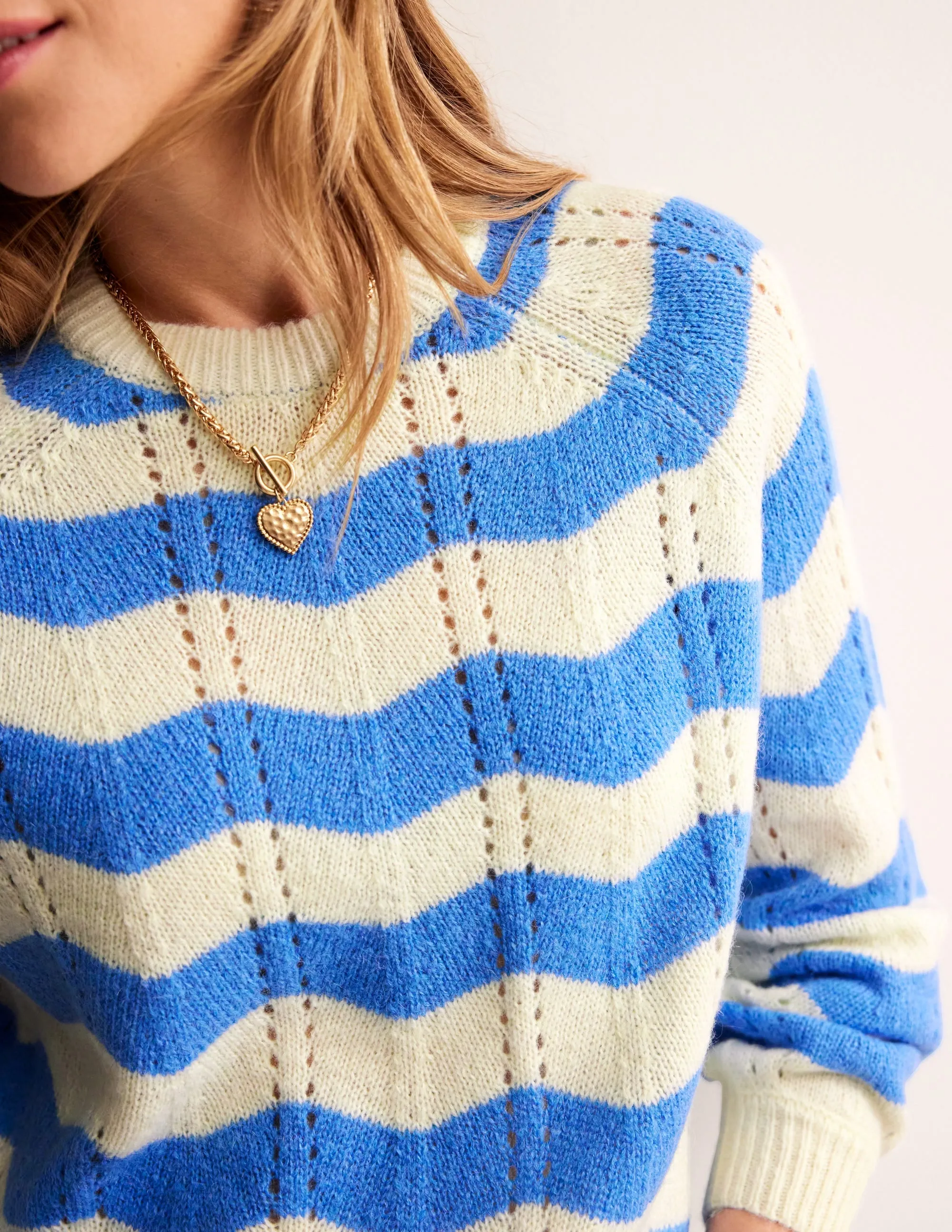 Fluffy Wave Jumper-Bright Blue, Warm Ivory Wave