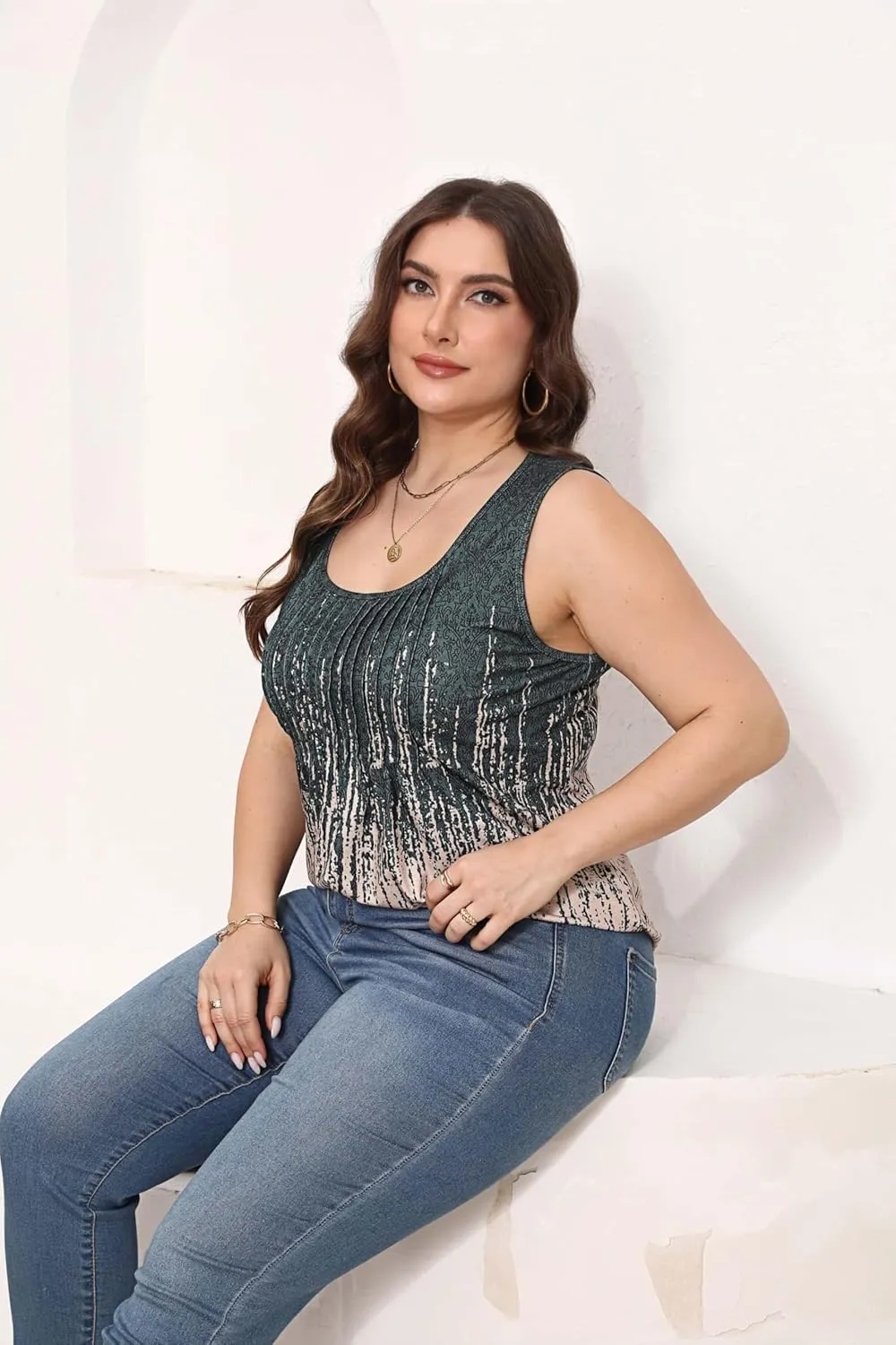 HBEYYTO Women Plus Size Tank Tops Casual Sleeveless Crew Neck Pleated Front Flowy Loose Camisoles Cami Shirts Blouses 1X-5X