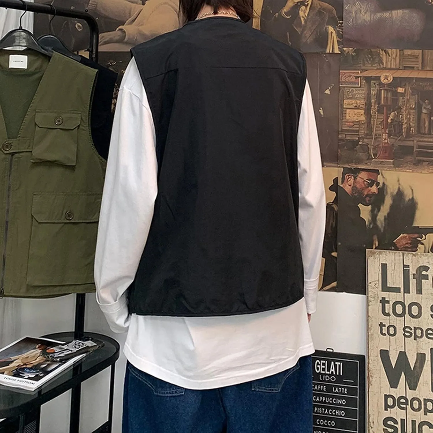 Men's Sleeveless V Neck Cargo Jacket Sport Zip up Streetwear Casual Motorcycle Vest Jacket with Pockets Lightweight