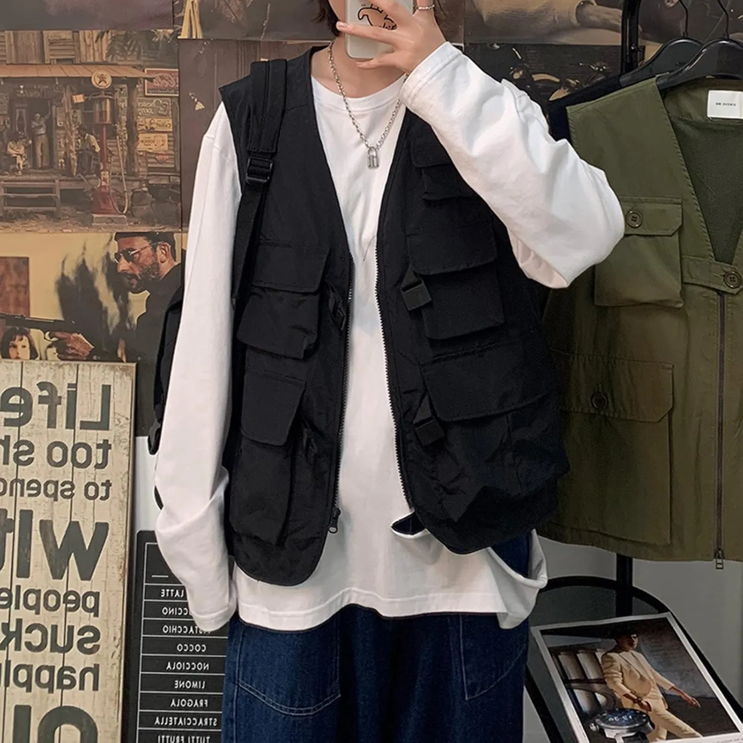Men's Sleeveless V Neck Cargo Jacket Sport Zip up Streetwear Casual Motorcycle Vest Jacket with Pockets Lightweight