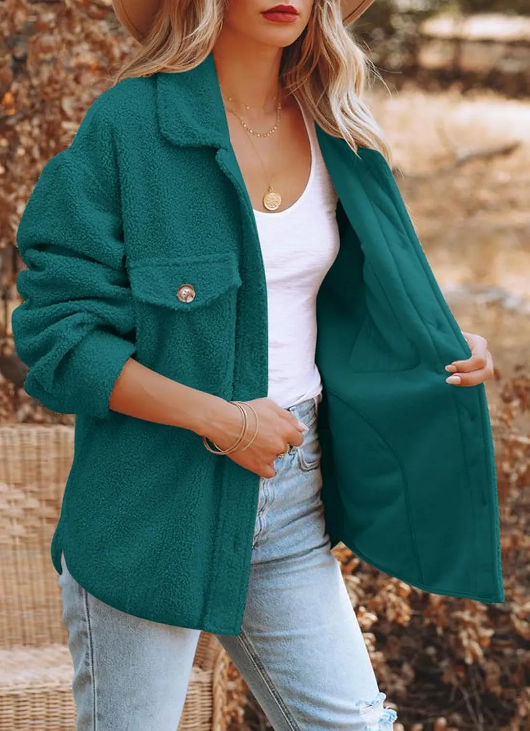 Nirovien Womens Oversized Fleece Jakcets Button Down Sherpa Shacket Fuzzy Coats Casual Warm Teddy Outwear with Pockets
